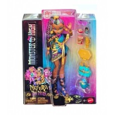 MONSTER HIGH  NEFERA DE NILE  Doll